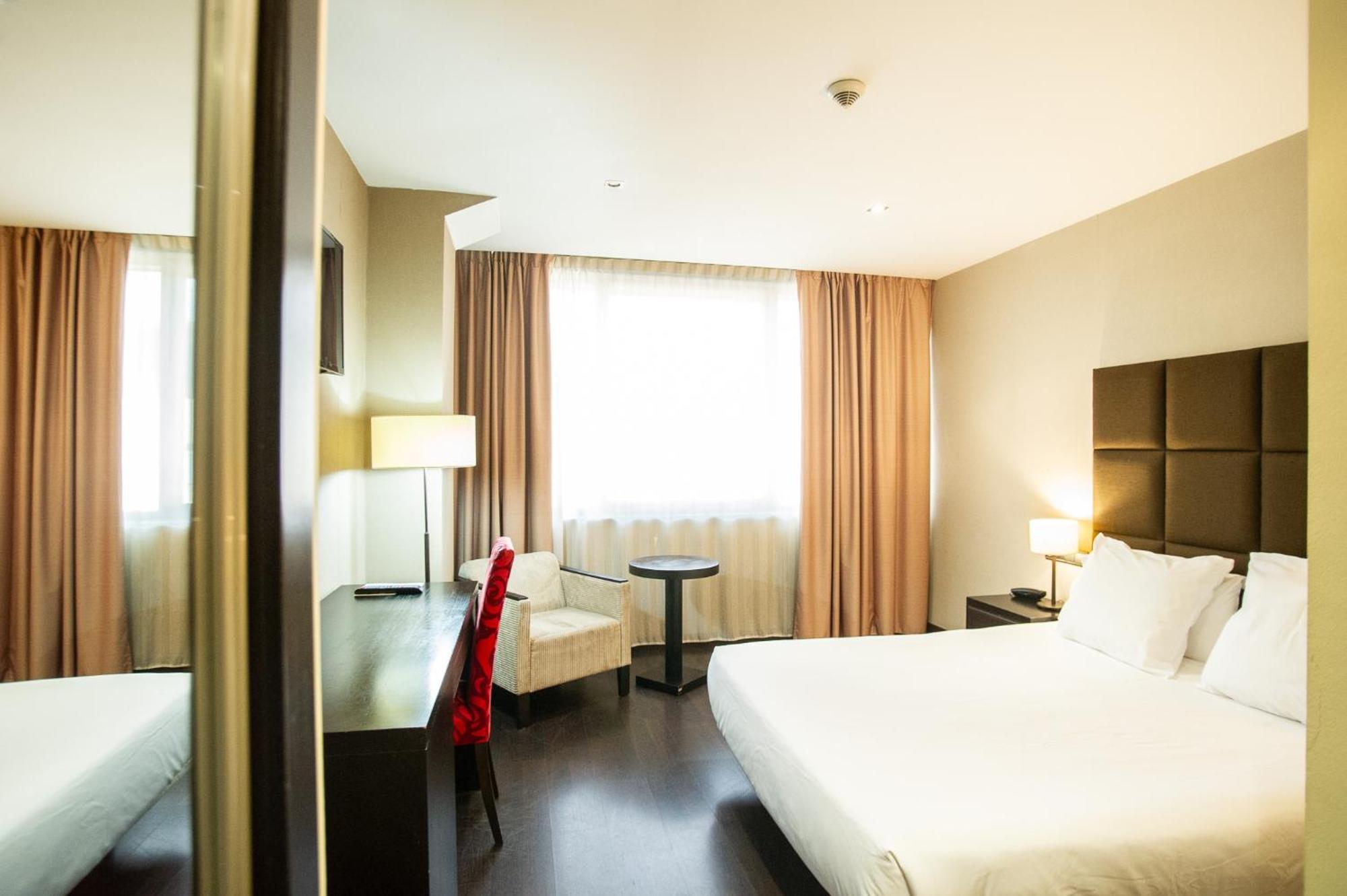 Azz Asturias Langrehotel & Spa Лангрео Екстериор снимка
