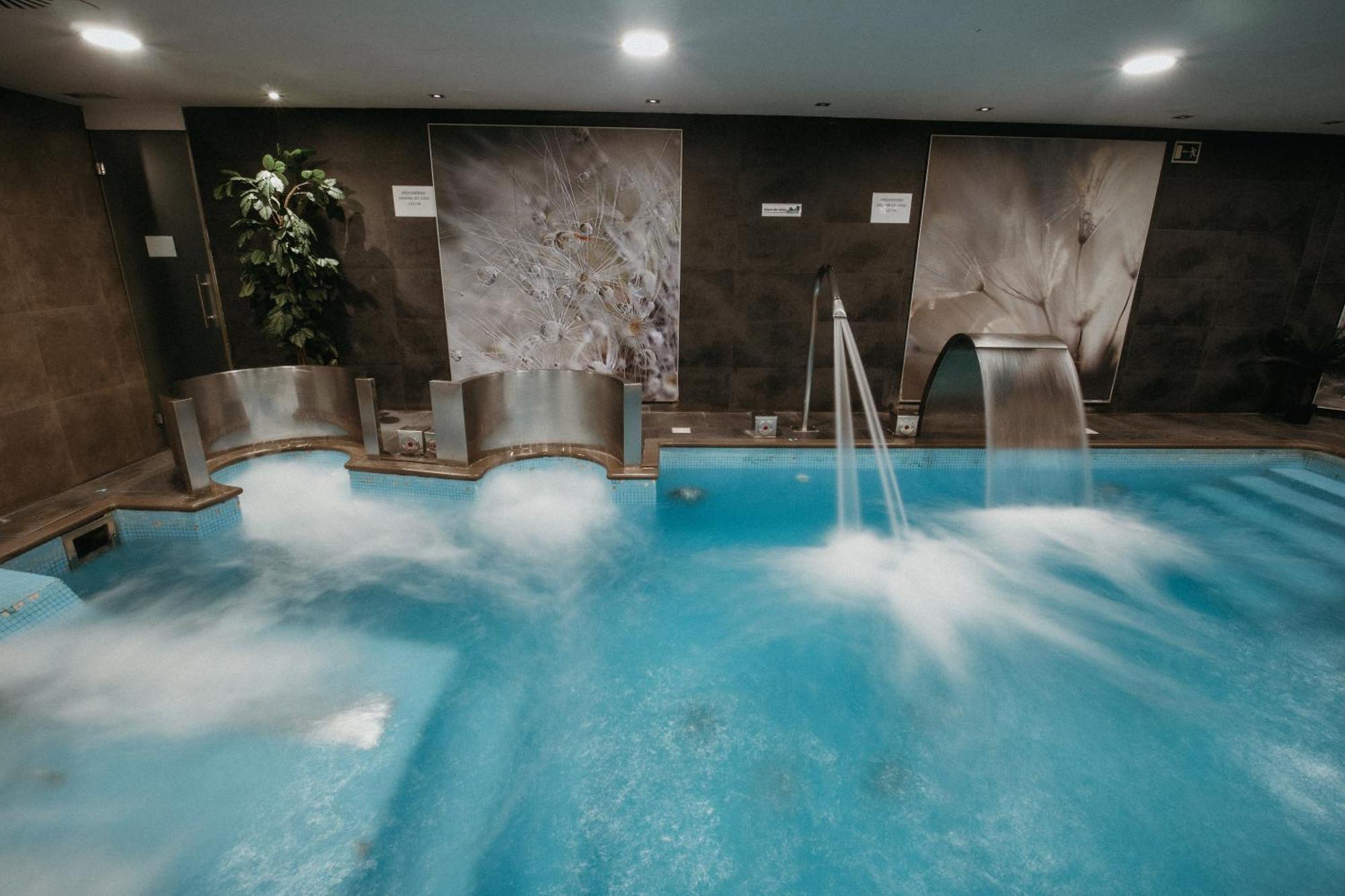 Azz Asturias Langrehotel & Spa Лангрео Екстериор снимка